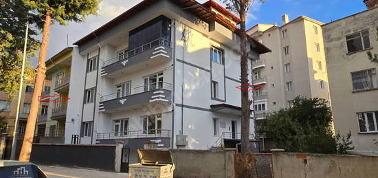 KALE MAHALLESİ HAMİTDURAN CADDESİNDE 2. KAT KİRALIK DAİRE