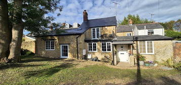 2 bedroom detached house for sale