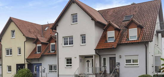 Familienfreundliches Reihenhaus mit Terrasse, Garten, Sauna und Garage in ruhiger Umgebung