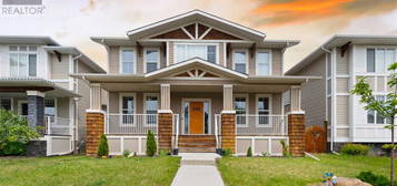 145 Rainbow Falls Glen, Chestermere, Alberta