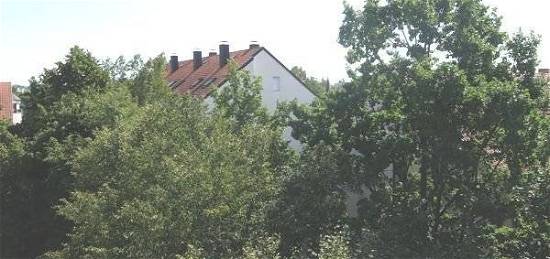 28_EI6666 Charmantes Dachgeschoss-Appartement mit Weitblick / Regensburg - West