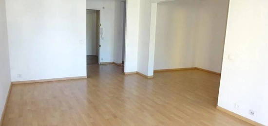 Appartement  à vendre, 3 pièces, 2 chambres, 97 m²