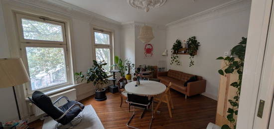 Tausche: 4 Zimmer, 104 qm Altbau auf St. Pauli gg. 2,5/3 Zimmer