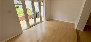 Terraced house to rent in Valley Drive, Gravesend DA12
