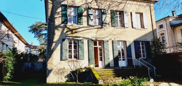 Maison de ville 3 étages  à vendre, 11 pièces, 6 chambres, 239 m²