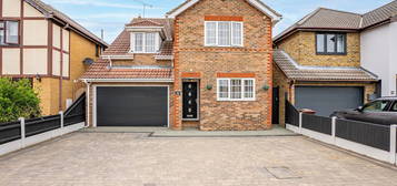 4 bed detached house for sale