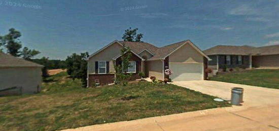 215 Settlers Pass, Waynesville, MO 65583