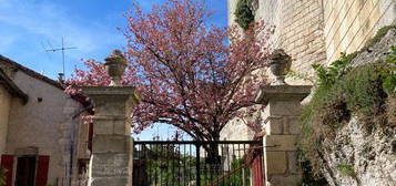 Maison de village avec jardin