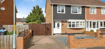 3 bed semi-detached house for sale