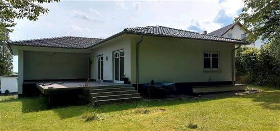 Luxuriöser Bungalow Einfamilienhaus in Sonnefeld