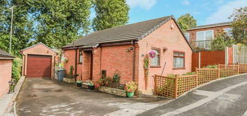 2 bedroom detached bungalow for sale