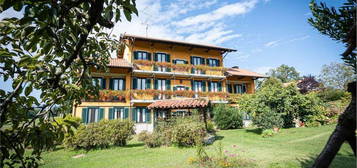 Villa in vendita in via Mottarone, 26