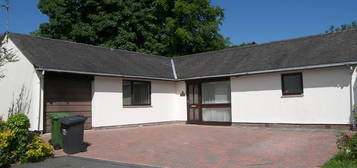 3 bedroom detached bungalow to rent