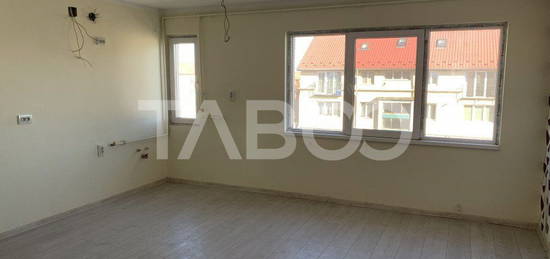 Apartament decomandat 4 camere 72 mpu 2 bai zona Mihai Viteazu Sibiu