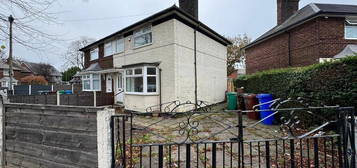 3 bedroom semi-detached house to rent