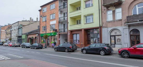 Sochaczew, centrum, kamienica 150 m2, 2 lokale