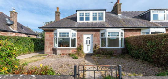 3 bedroom semi-detached house