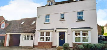 5 bed detached house for sale