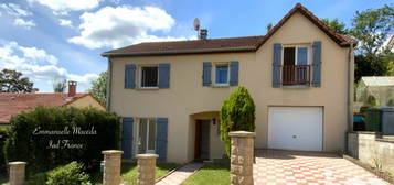 Maison traditionnelle 2 étages  à vendre, 6 pièces, 5 chambres, 127 m²