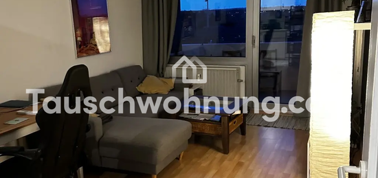 Tauschwohnung: 2-Zimmer-Wohnung mit großem Balkon gegen 3-4 Zimmer-Whg