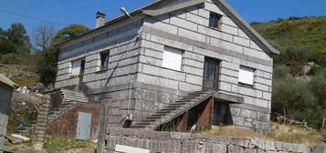 Casa en Fornelos de Montes