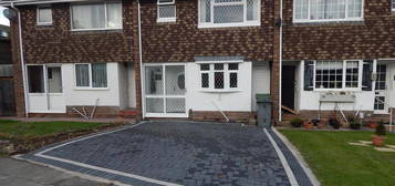 3 bedroom terraced house to rent