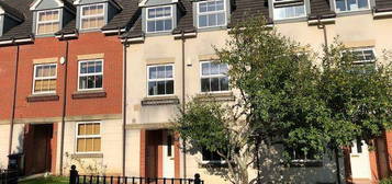 4 bedroom terraced house