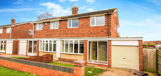 3 bed semi-detached house for sale