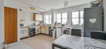 Property for sale in Wapping High St, Wapping, London E1W