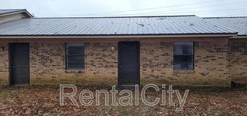 110-130 McCullough Ave #122, Newbern, TN 38059