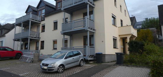 Gut aufgeteilte Dachgeschoßwohnung  in Trier-Ruwer mit neuer Luft-Wärmepumpe