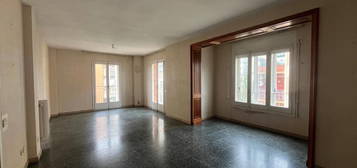 Piso en venta en Carrer de Frederic Soler, Mestral