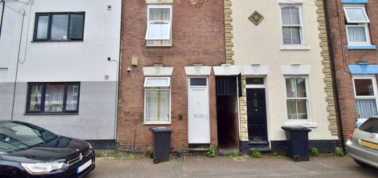 5 bedroom terraced house for sale