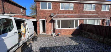 3 bedroom semi-detached house