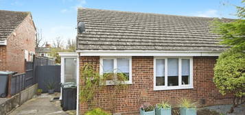 1 bedroom semi-detached bungalow for sale