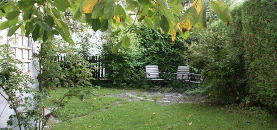 wunderschönes  großzügiges Apartment - Gartenmitbenutzung