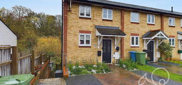 3 bed town house for sale