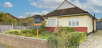 Bungalow to rent in Hilary Crescent, Rayleigh SS6