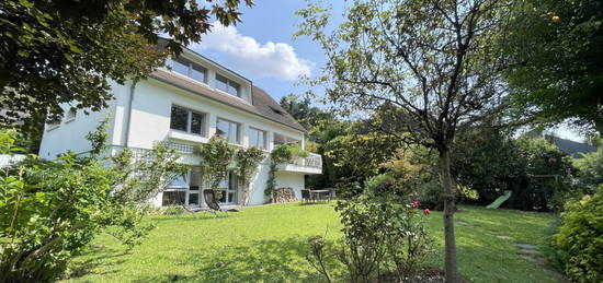 Maison  à vendre, 8 pièces, 6 chambres, 200 m²