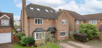 5 bed detached house for sale