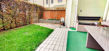 Gartenwohnung in ruhigem Wohngebiet. - Einkauf und Bahnhof fußläufig. - Garage und Keller inklusive!