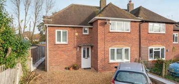 3 bedroom semi-detached house