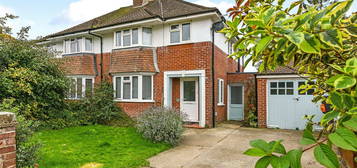 3 bed semi-detached house for sale