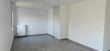 Location appartement 1 pièce 33 m²