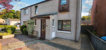 2 bed semi-detached house for sale