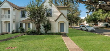 311 W Highland Dr, Boerne, TX 78006