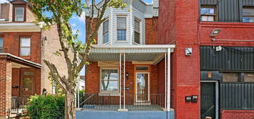 4331 Paul St, Philadelphia, PA 19124