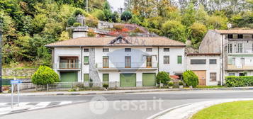 Casa indipendente in Via Calco 12-16