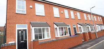 3 bedroom terraced house to rent