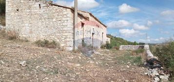 Casale/cascina in vendita in strada Statale 115